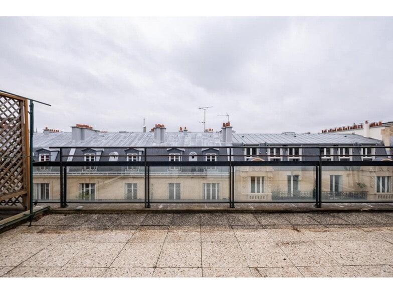 18 Rue Chartran, Neuilly-sur-Seine to rent - Floor Plan - Image 2 of 24