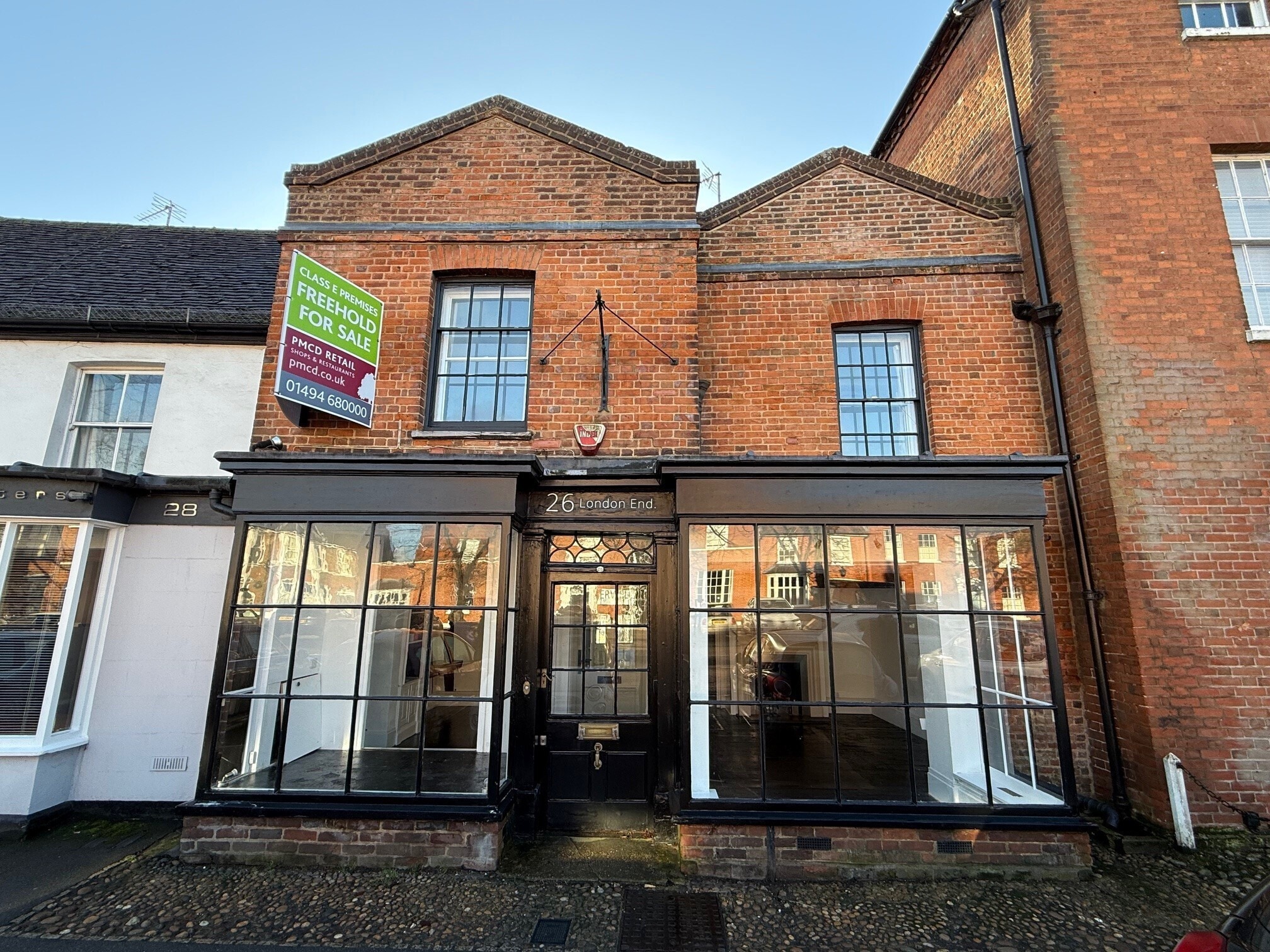 26 London End, Beaconsfield to rent Building Photo- Image 1 of 7