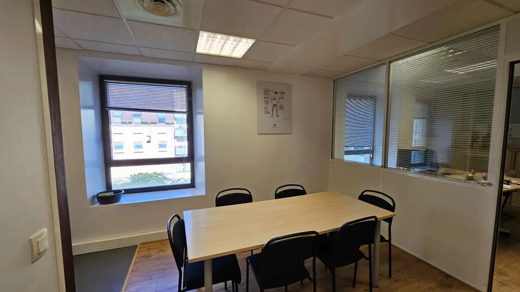 Vente Bureaux 42 m² - Photo 1
