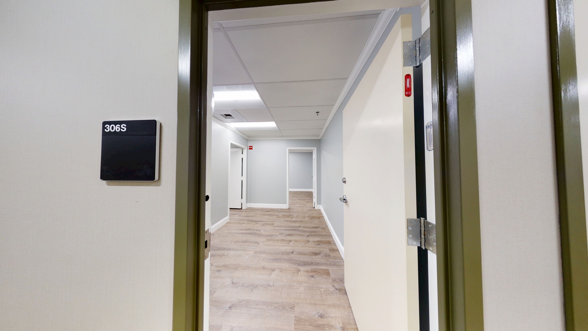 7777 Leesburg Pike, Falls Church, VA to rent Interior Photo- Image 1 of 4