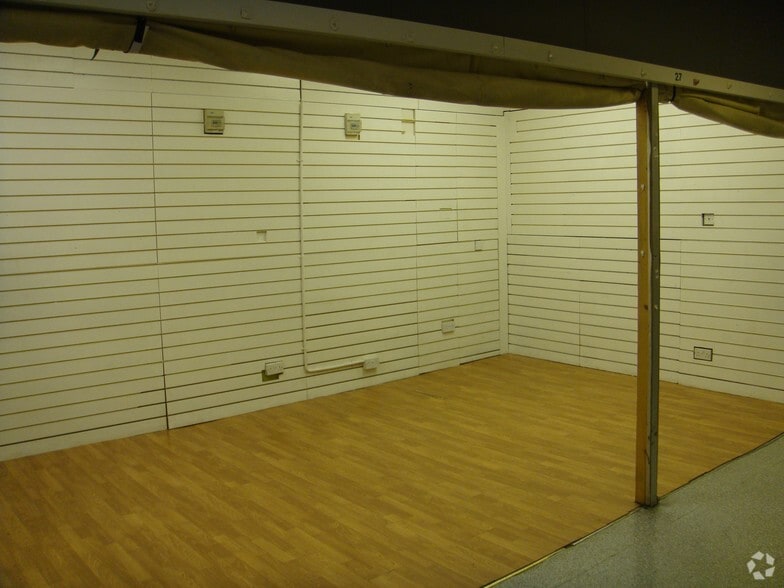 61-65 South Para, Sutton Coldfield to rent - Other - Image 3 of 5