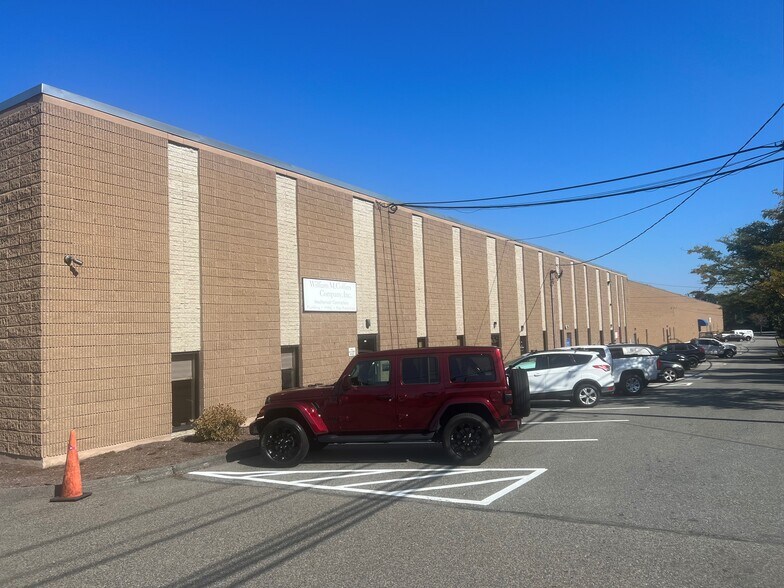 65 Bay State Dr, Braintree 02184 Light Industrial for Rent UK