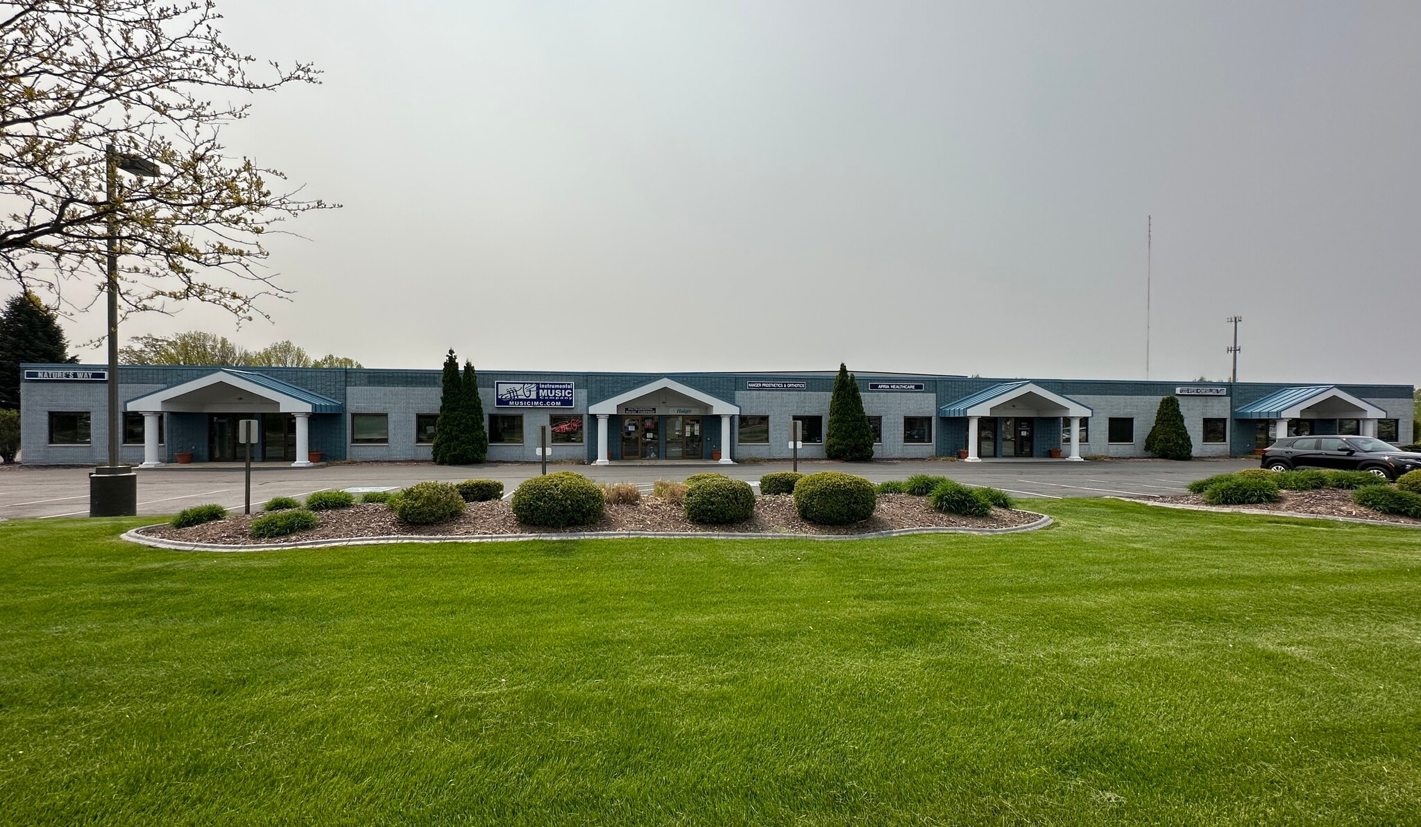 2976-2990 Voyager Dr, Green Bay, WI for rent Building Photo- Image 1 of 3