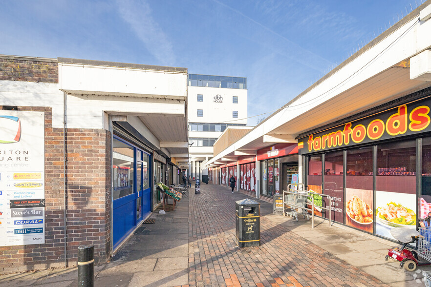 Carlton Sq, Nottingham for rent - Building Photo - Image 1 of 8