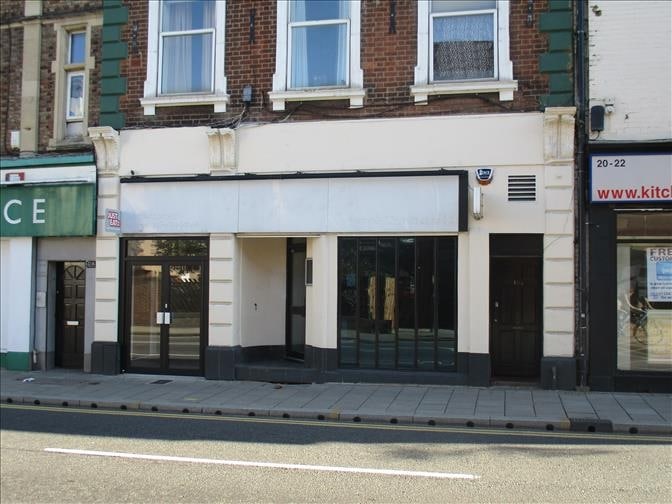 18 St Marys St, Bedford to rent - Building Photo - Image 2 of 4