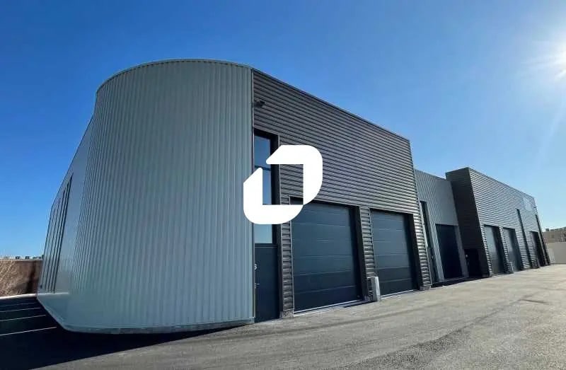 Vente Local d'activités 246 m² à 757 m² - Photo 1