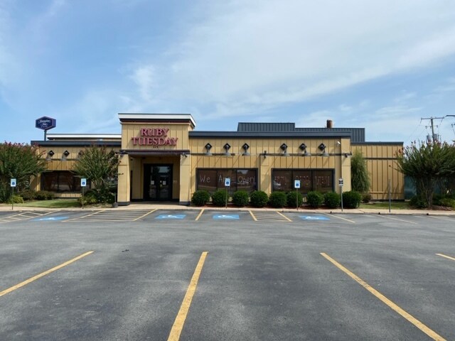 115 E Harrell Dr, Russellville, AR for sale Primary Photo- Image 1 of 1