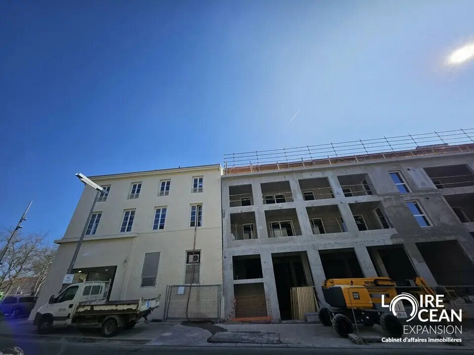 Retail in La Roche-sur-Yon for sale Building Photo- Image 1 of 10