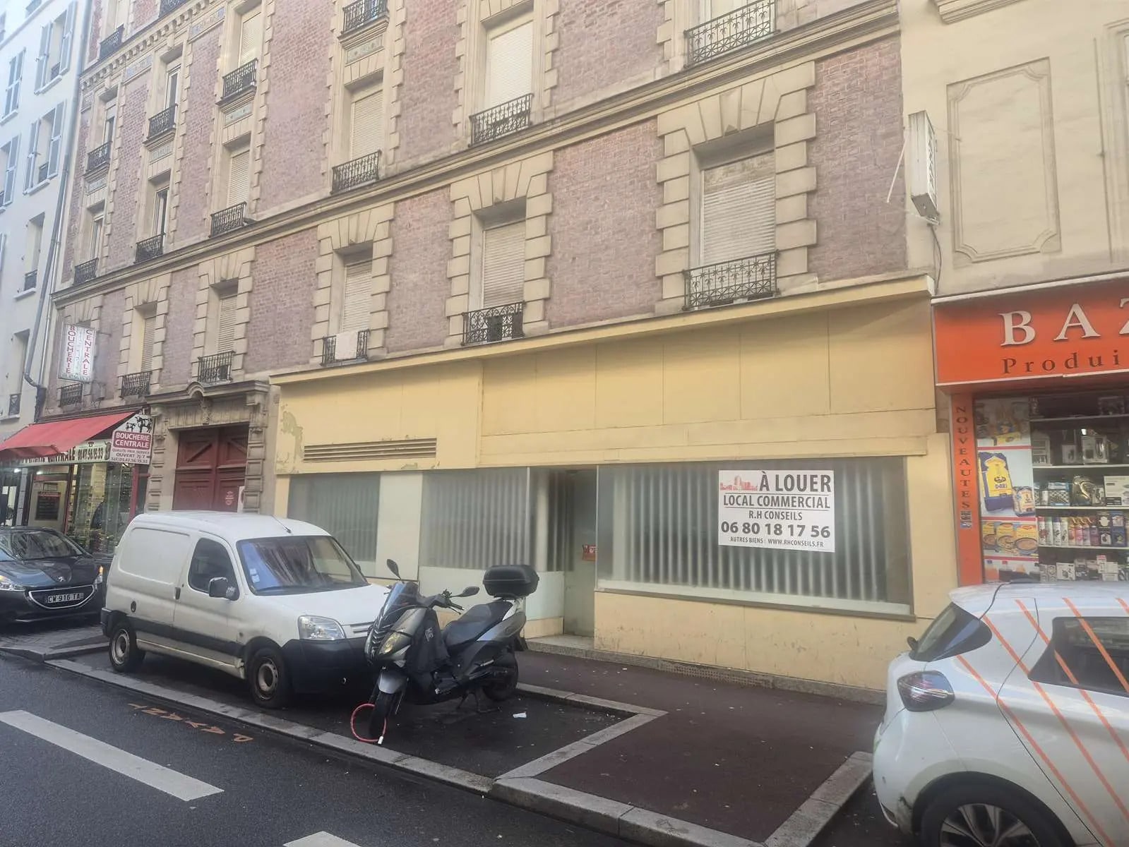 Retail in Clichy to rent Building Photo- Image 1 of 4