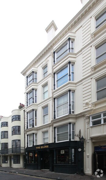 78 Middle St, Brighton for sale - Primary Photo - Image 1 of 1