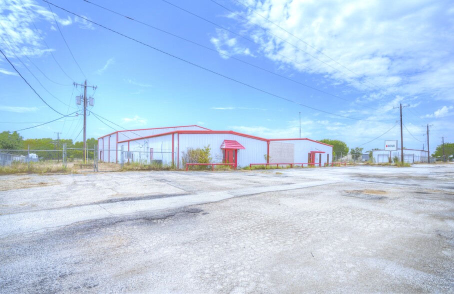 120 Industrial Park, Bridgeport, TX for sale - Primary Photo - Image 1 of 1