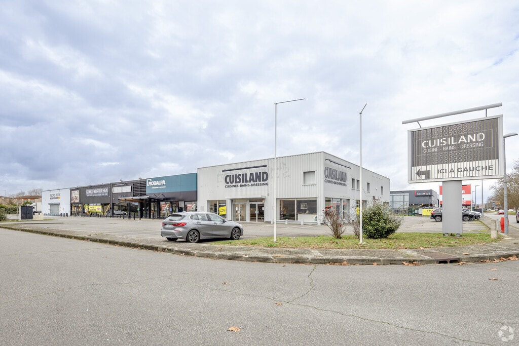 Location Commerce 450 m² - Photo 1
