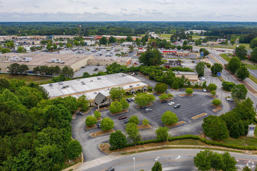 7130 Mount Zion Blvd, Jonesboro, GA for rent - Building Photo - Image 3 of 5