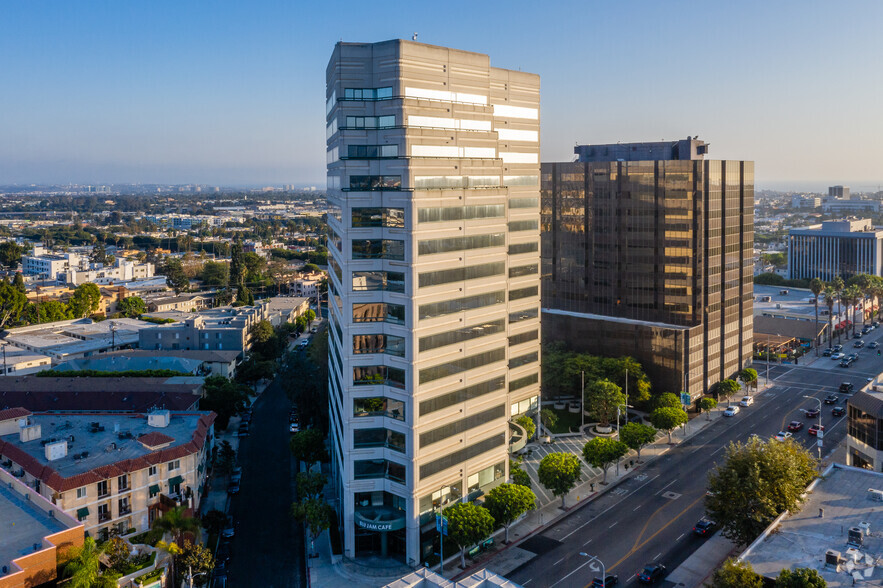 12400 Wilshire Blvd, Los Angeles, CA for rent - Building Photo - Image 2 of 8