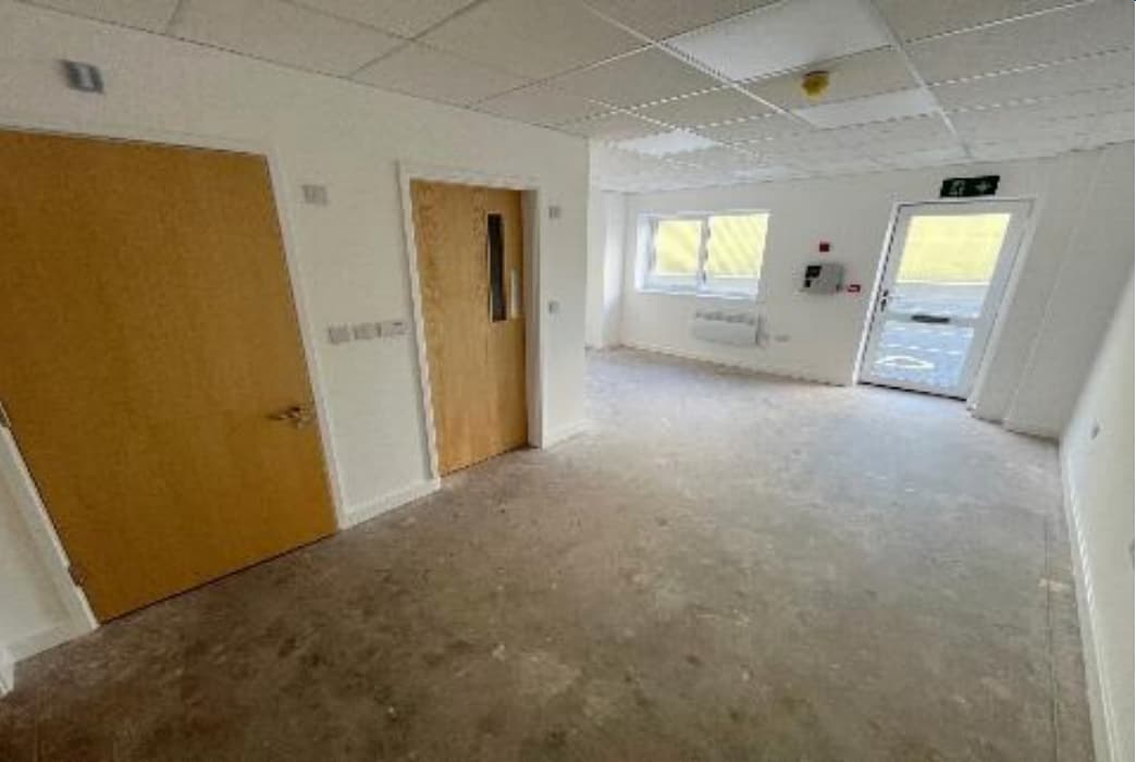 Abbey View Rd, Pinvin to rent Interior Photo- Image 1 of 3