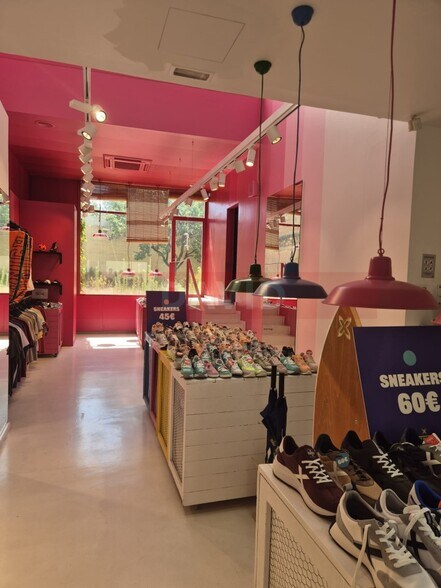 Retail in Terrassa, Barcelona to rent - Interior Photo - Image 3 of 4