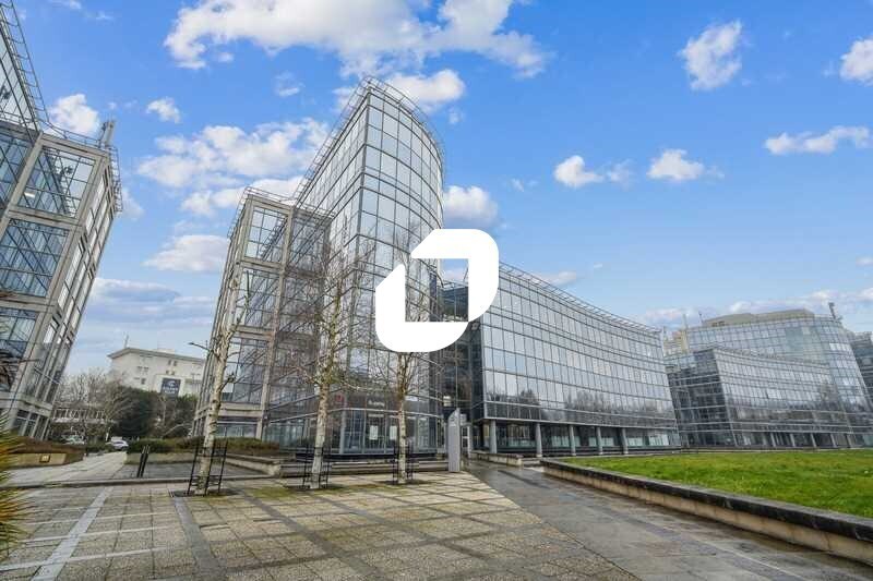 23 Allée Des Impressionnistes, Villepinte to rent - Building Photo - Image 2 of 8