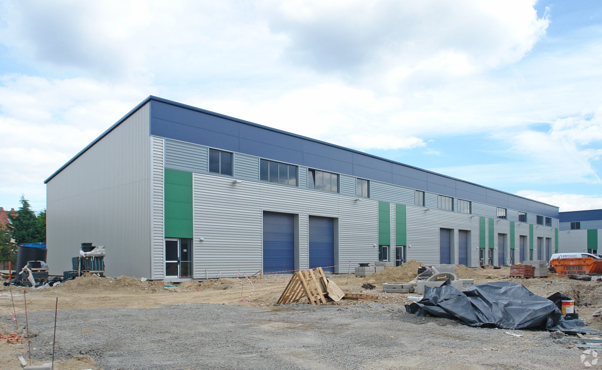 170 Rowan Rd, London to rent Primary Photo- Image 1 of 32