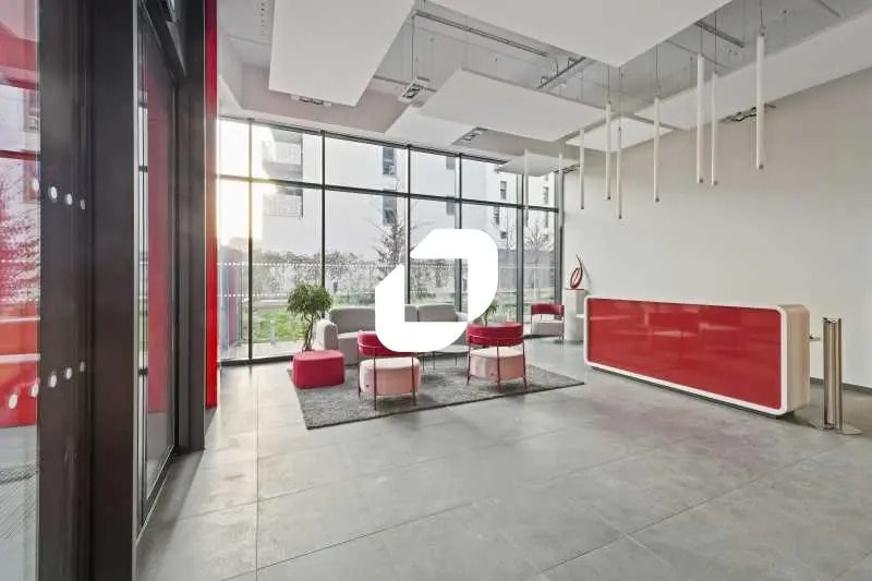 Retail in Saint-Denis to rent Lobby- Image 1 of 23