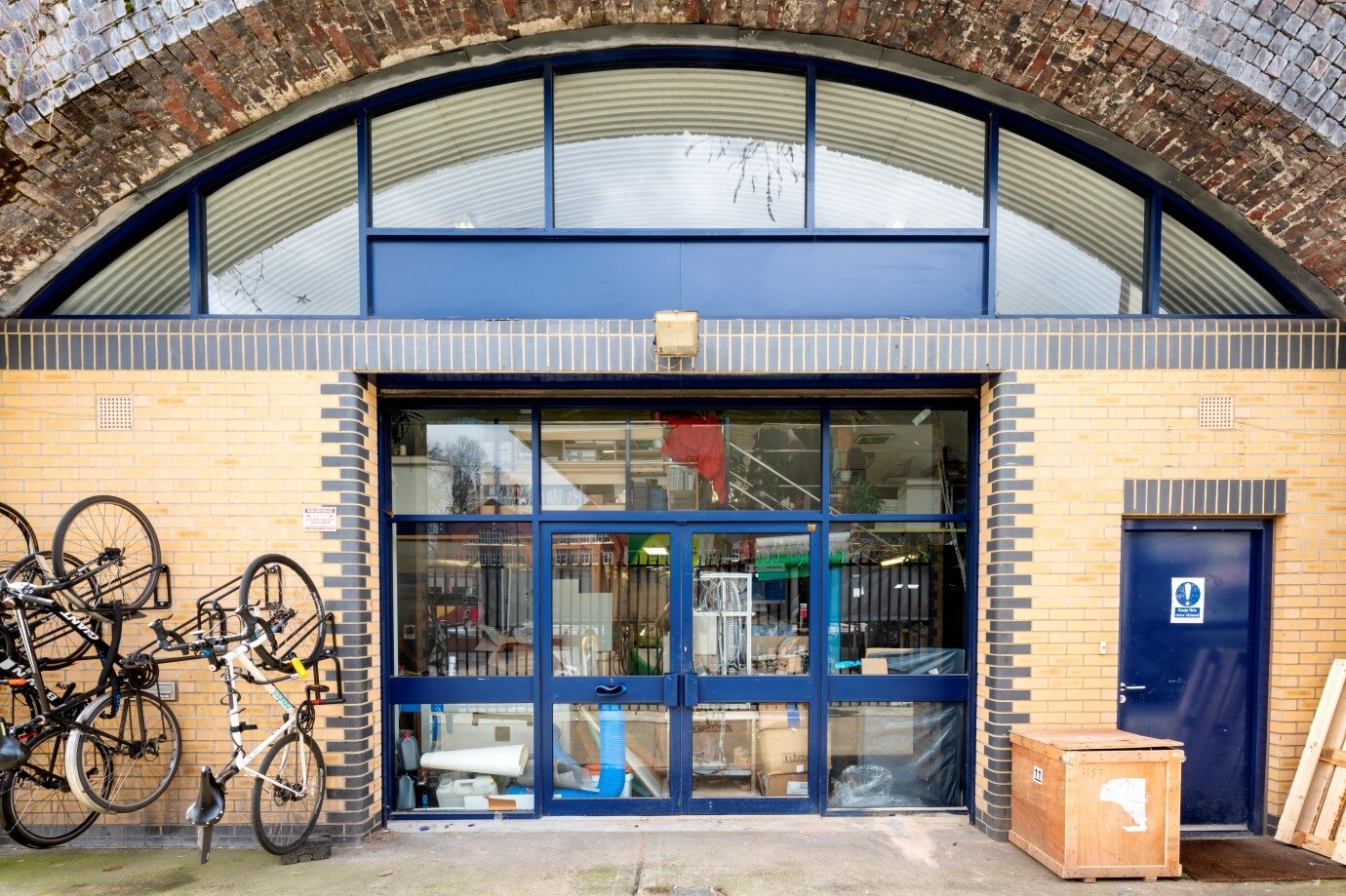 Paradise Row, London to rent Primary Photo- Image 1 of 4