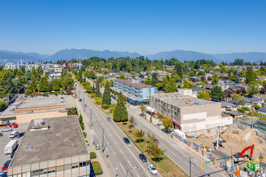 494 W 39th Ave, Vancouver, BC for rent - Aerial - Image 2 of 4