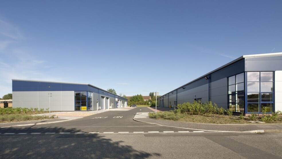 Dundyvan Way, Coatbridge to rent - Building Photo - Image 1 of 5