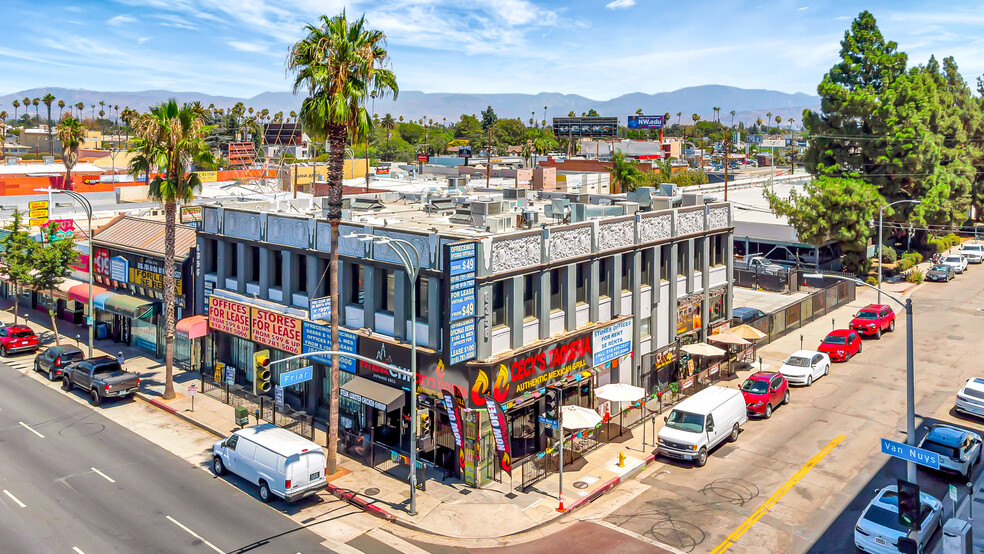 6350-6356 Van Nuys Blvd, Van Nuys, CA for rent - Building Photo - Image 2 of 6