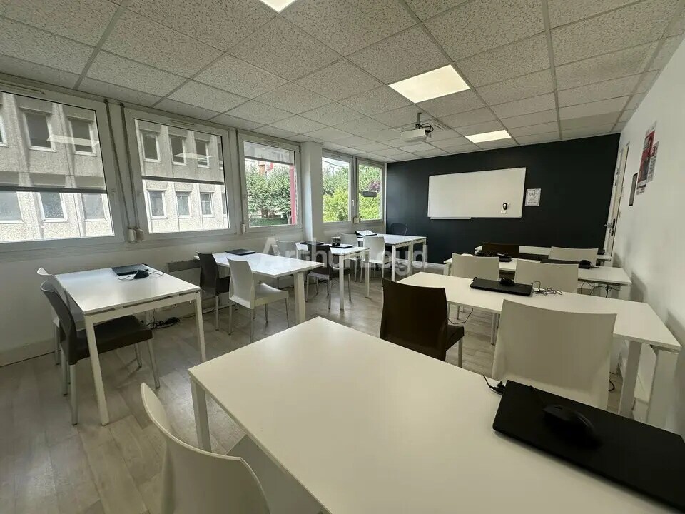 Office in Strasbourg for sale Building Photo- Image 1 of 15
