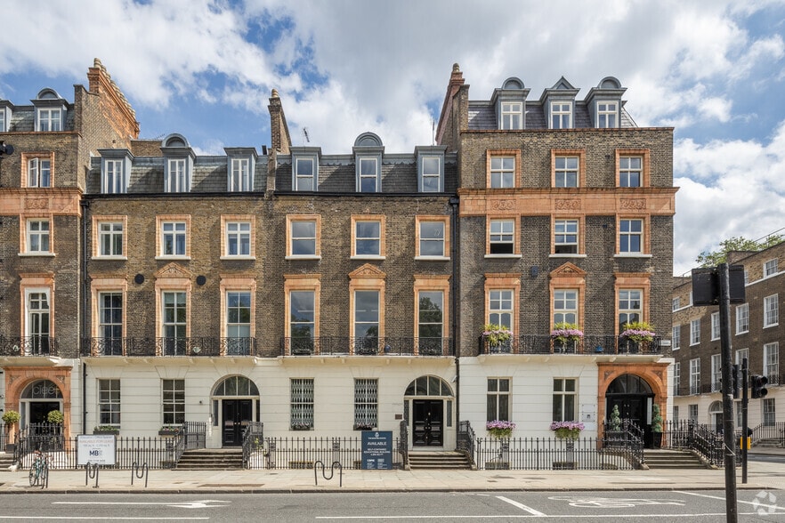 44 Russell Sq, London to rent - Building Photo - Image 3 of 3