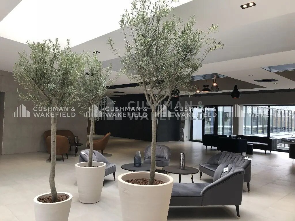 Office in Illkirch-Graffenstaden to rent Lobby- Image 1 of 14