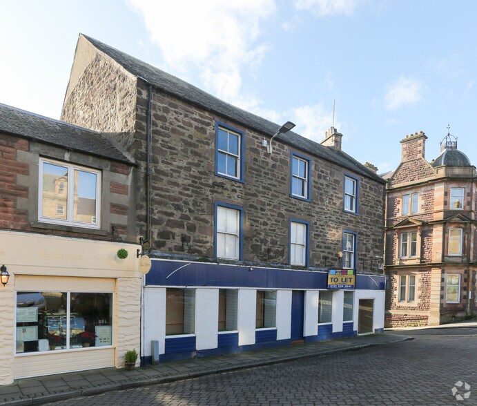 29-31 James Sq, Crieff for sale - Building Photo - Image 3 of 12