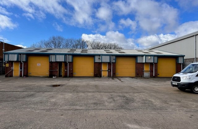 Bridle Way, Bootle to rent - Building Photo - Image 1 of 1