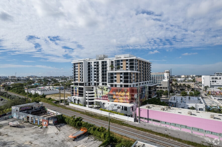 2221 N Miami Ave, Miami, FL for rent - Building Photo - Image 3 of 20