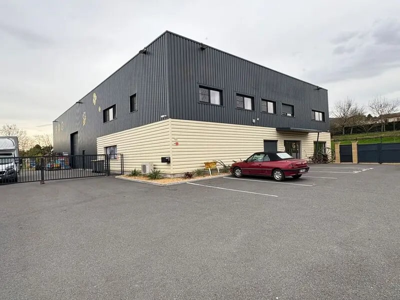 Light Industrial in Chasselay for sale Building Photo- Image 1 of 15