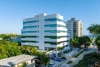 3225 Aviation Ave, Coconut Grove, FL for rent Primary Photo- Image 1 of 6