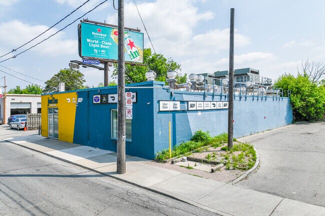 More details for 545 Keele St, Toronto, ON - Retail to Rent