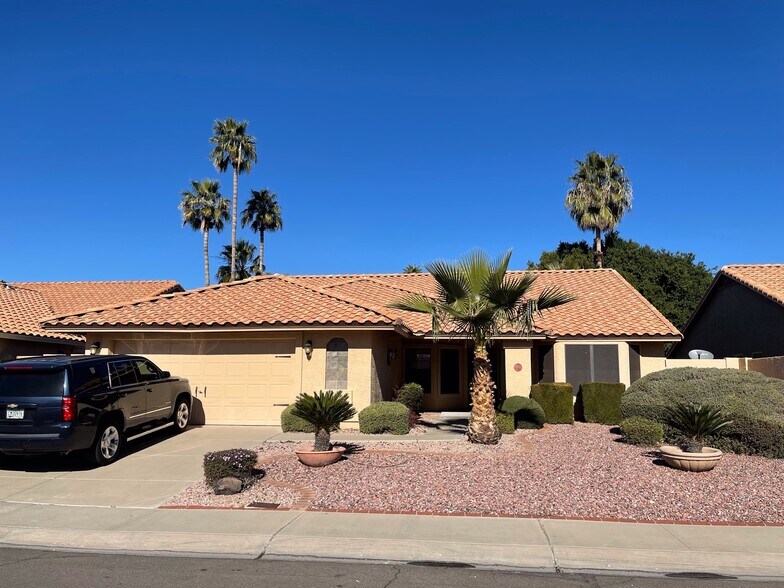 6958 W Kristal Way, Glendale 85308 UK