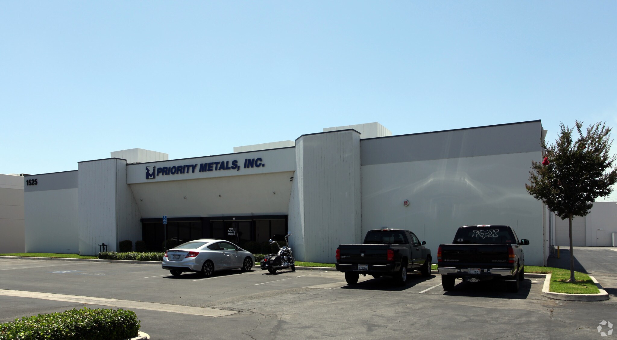 1525 S Sinclair St, Anaheim, CA for sale Primary Photo- Image 1 of 1