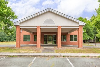 15394 Kings Hwy, Montross, VA for sale Building Photo- Image 1 of 51