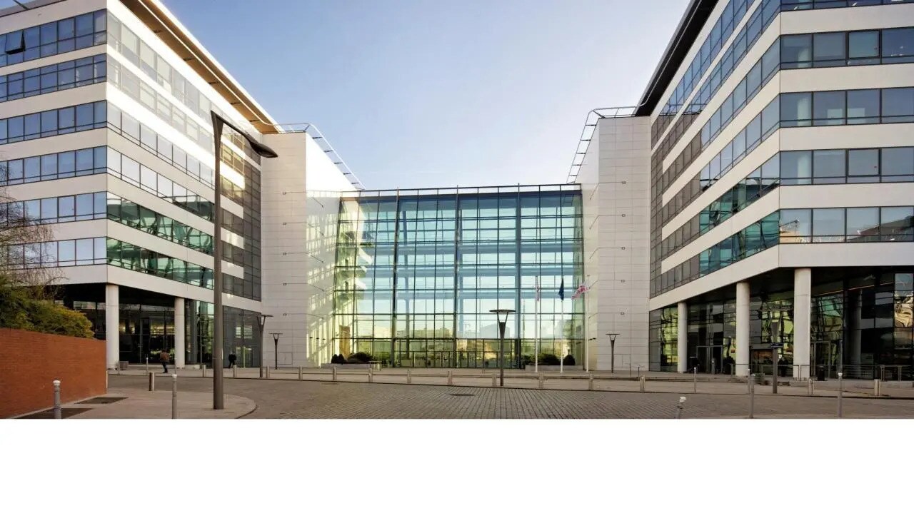 1 Rue Du Débarcadère, Colombes to rent Building Photo- Image 1 of 14