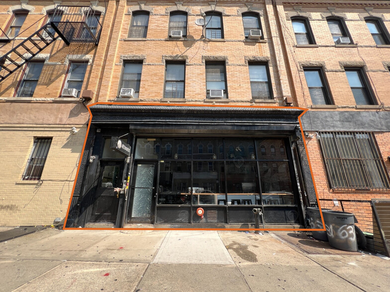 631 Wilson Ave, Brooklyn, NY for rent - Primary Photo - Image 1 of 1