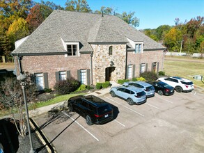 3249 W Sarazen's Cir, Memphis, TN for rent Building Photo- Image 2 of 3