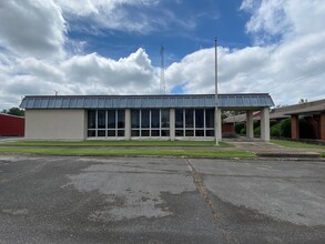 2216 Gloster Street, Tupelo, MS for sale Primary Photo- Image 1 of 1