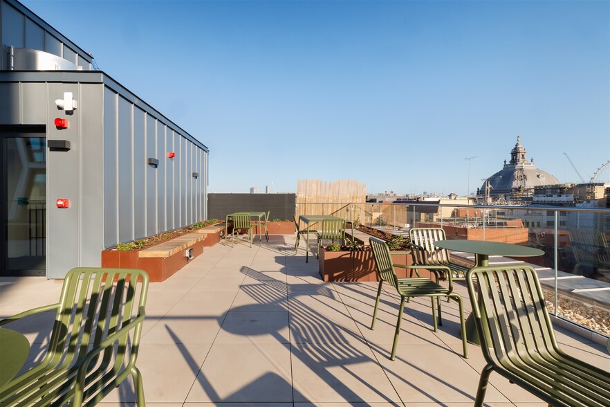 19 Dacre St, London to rent - Building Photo - Image 2 of 9