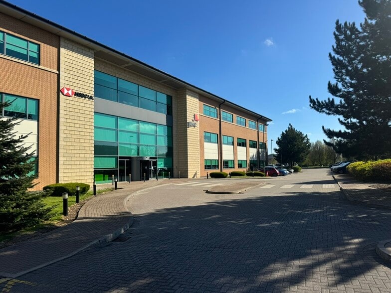 Herald Way, Derby to rent - Building Photo - Image 2 of 2