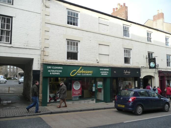 9 Battle Hl, Hexham for sale Primary Photo- Image 1 of 5