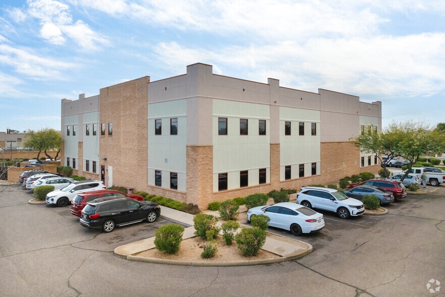 4566 E Inverness Ave, Mesa, AZ for sale - Building Photo - Image 2 of 9