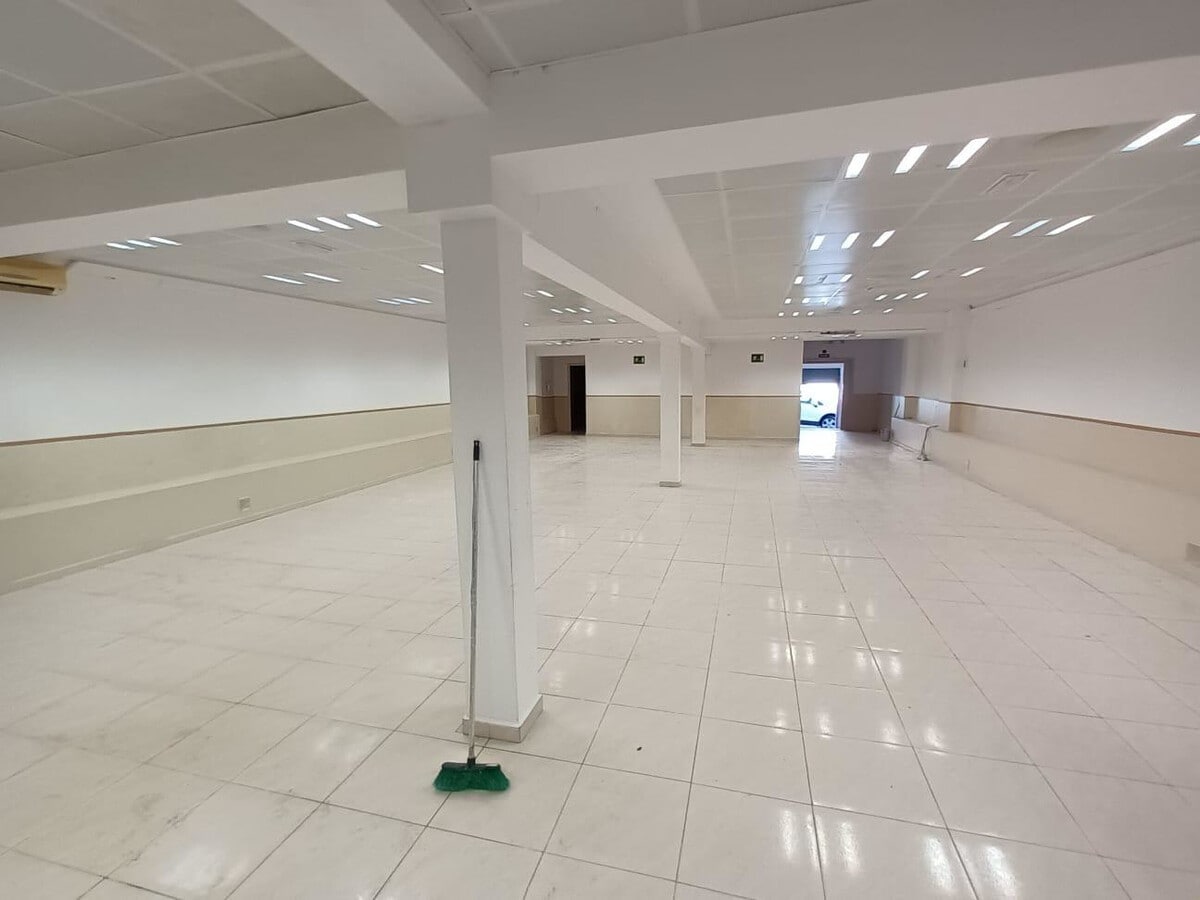 Sabadell, BAR 08208 - Unit 1 y 2 -  - Interior Photo - Image 1 of 7