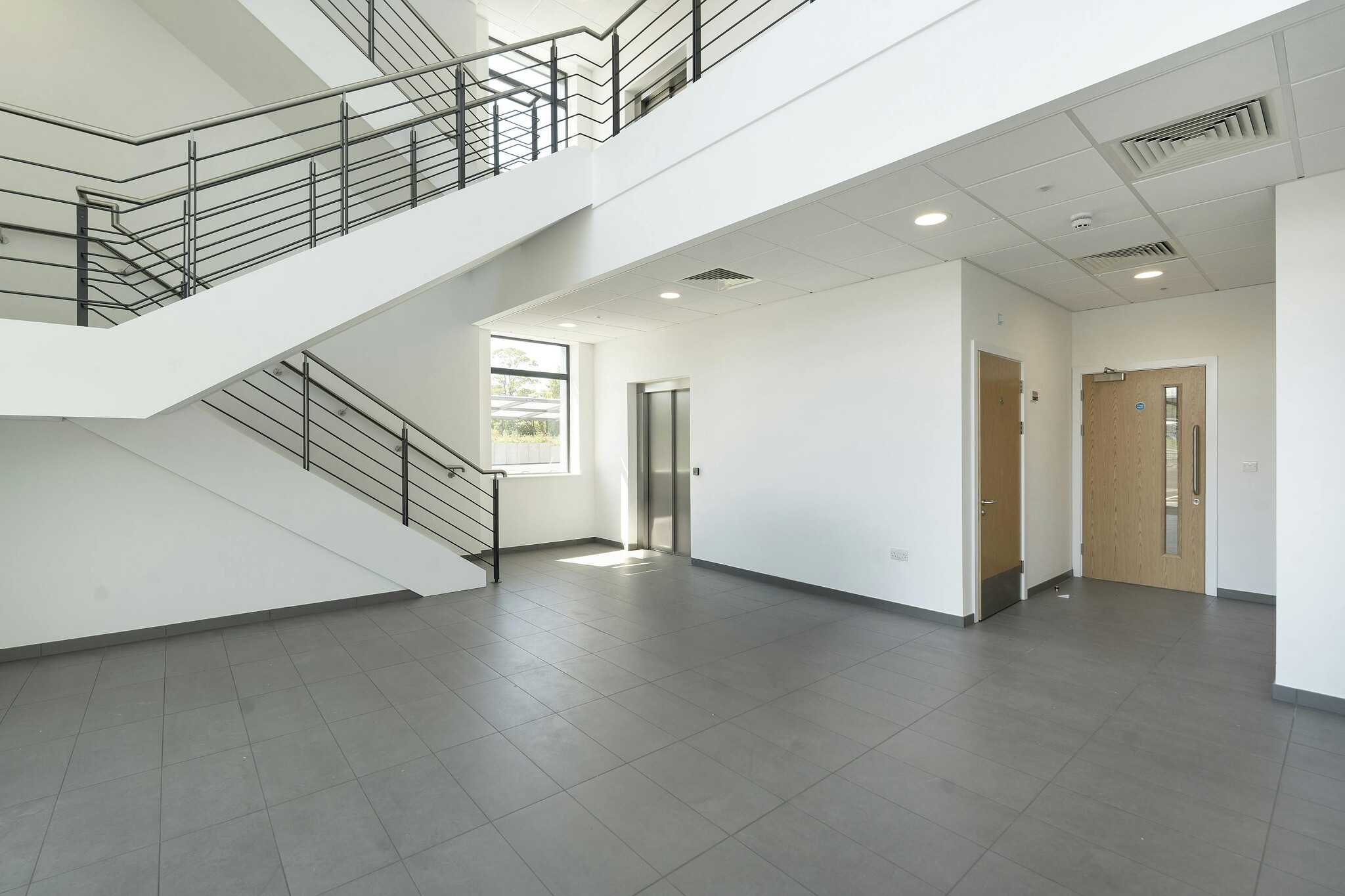 Wood End Ln, Fradley to rent Interior Photo- Image 1 of 4