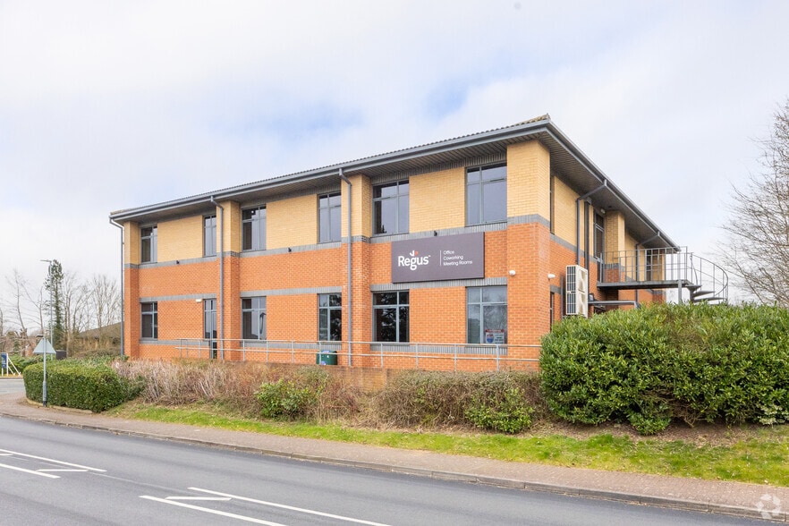 1-2 Grafton Ct, Kettering to rent - Building Photo - Image 2 of 2